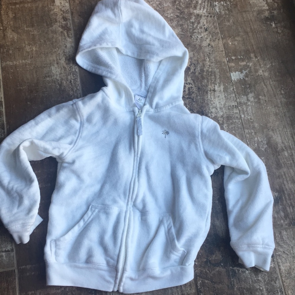 White terrycloth jacket or coverup. EUC ☀️